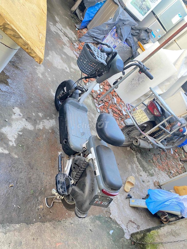 Cần bán xe đạp điện không bình. Mua bán Xe điện tại Quận 8 Tp Hồ Chí Minh được đăng bởi đồ cũ giá rẻ hình 3