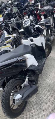 Honda Vario Trắng đen 700km. Mua bán Xe máy tại Huyện Trảng Bom Đồng Nai được đăng bởi hiếu