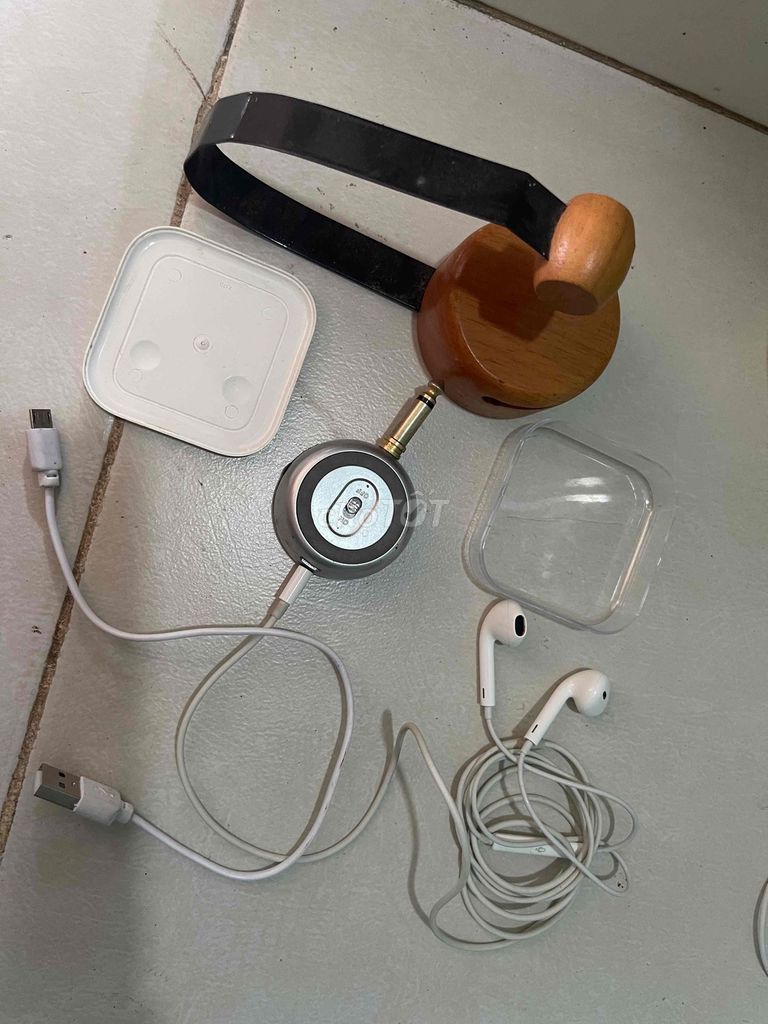 Tai nghe ip jack 3.5 zin theo máy. Mua bán Tivi, Âm thanh tại Huyện Long Điền Bà Rịa - Vũng Tàu được đăng bởi Gia Cát hình 1