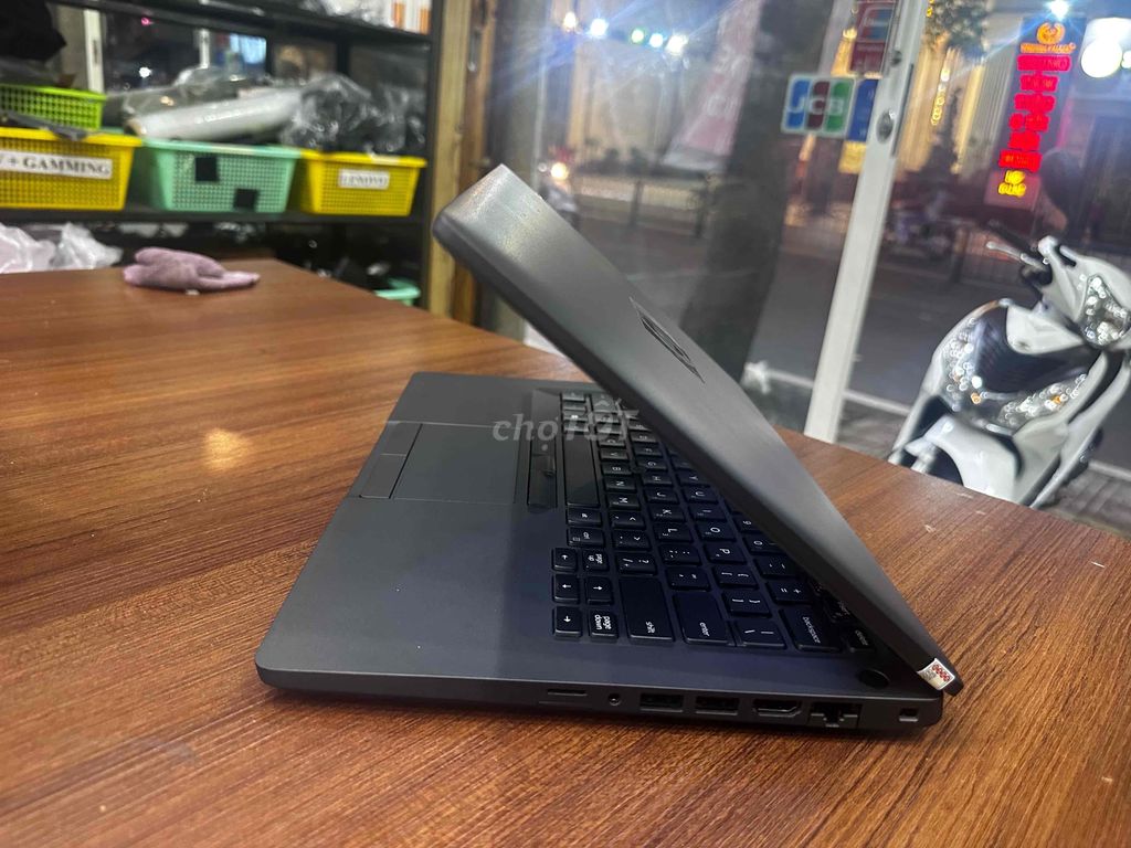 máy tính dell latitude 5401 i7 9850H