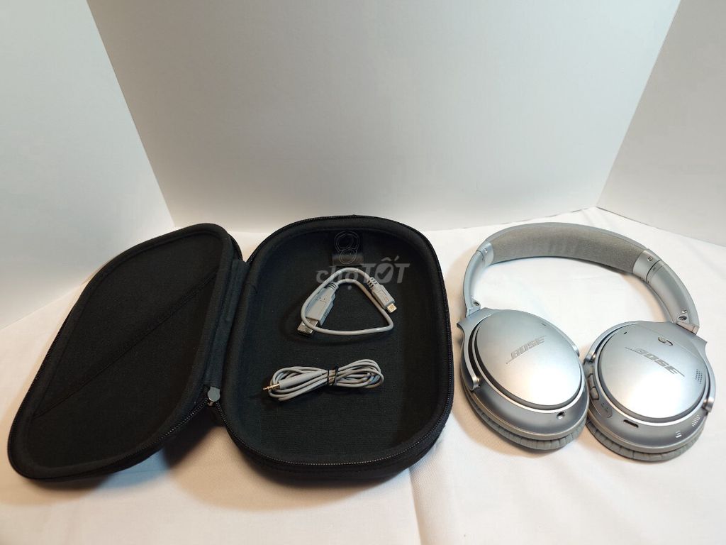 Tai nghe Bluetooth chống ồn Bose QuietComfort 35. Mua bán Tivi, Âm thanh tại Quận Tân Phú Tp Hồ Chí Minh được đăng bởi Thảo Anh Apple Giá sỉ hình 1