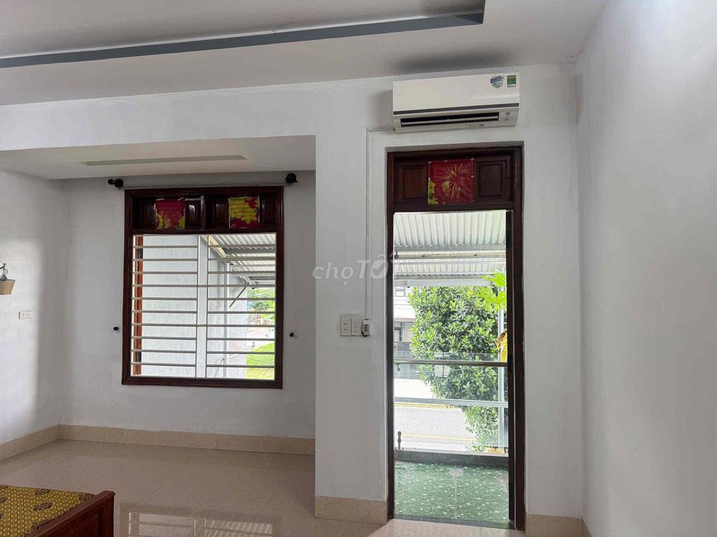 Furnished 3-bedroom house with a big yard on Đô Đốc Lân — photo 6