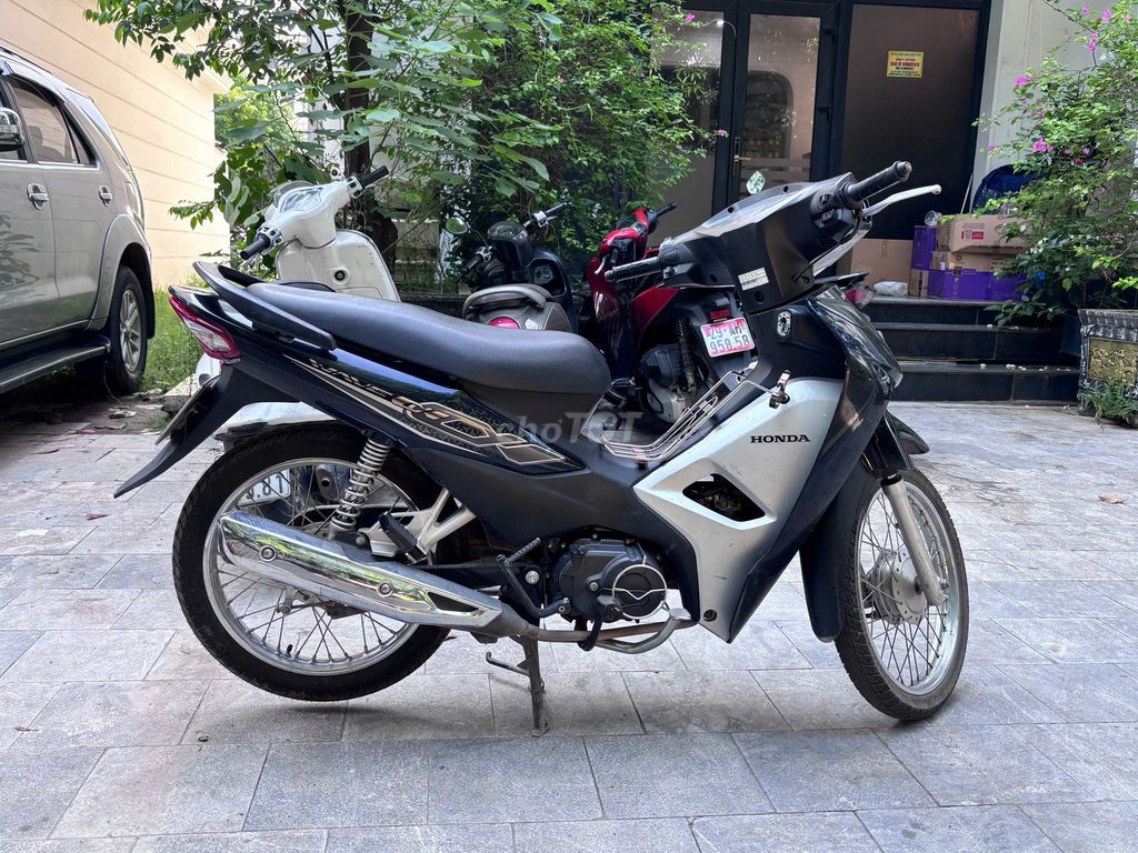 Honda Wave Alpha 2019 Черно-серебристый 37000 км