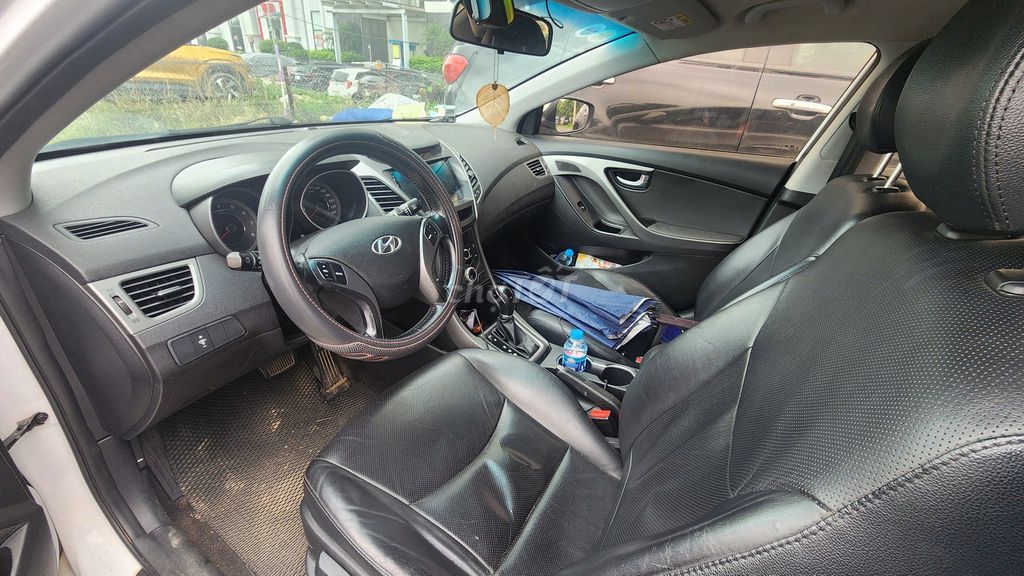 Hyundai Elantra 2014 1.6 AT - 180000 km. Mua bán Ô tô tại Quận Nam Từ Liêm Hà Nội được đăng bởi hữu tuấn hình 3