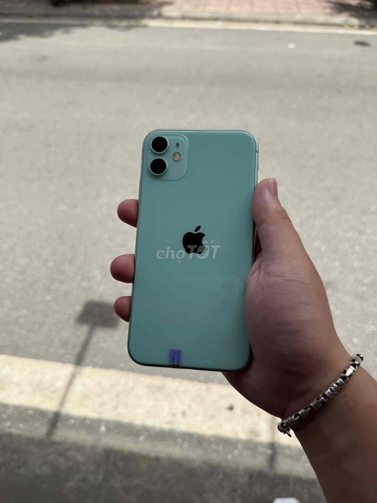 IPhone 11-64GB Giá Học Sinh Sinh Viên. Mua bán Điện thoại tại Quận Long Biên Hà Nội được đăng bởi Duy Hiếu Mobile hình 1