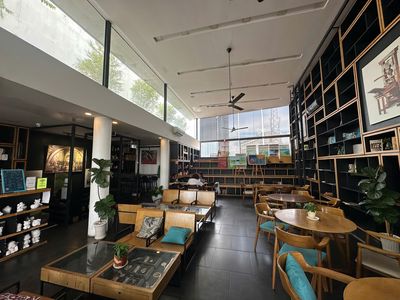 CHO THUÊ MẶT BẰNG NGANG 10M - TRUNG TÂM Q1 - SIÊU HOT - DTSD 800M2. Cho thuê văn phòng, mặt bằng kinh doanh tại Quận 1 Tp Hồ Chí Minh được đăng bởi Trí Pháp