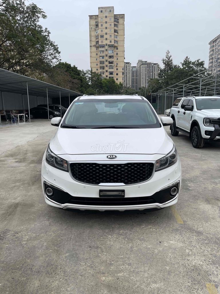 Kia Sedona 2018 2.2 DATH - 90000 km màu trắng CC