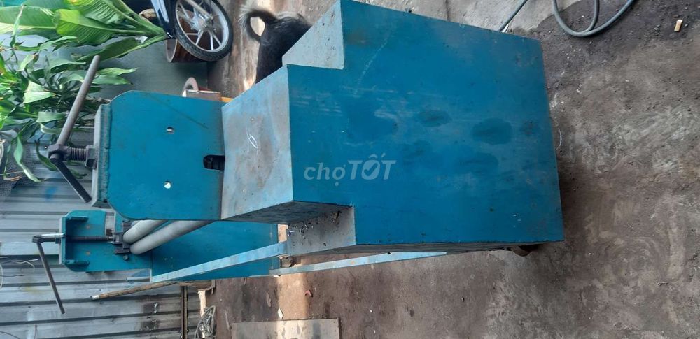 Máy lốc tôn (máy cuốn ống)