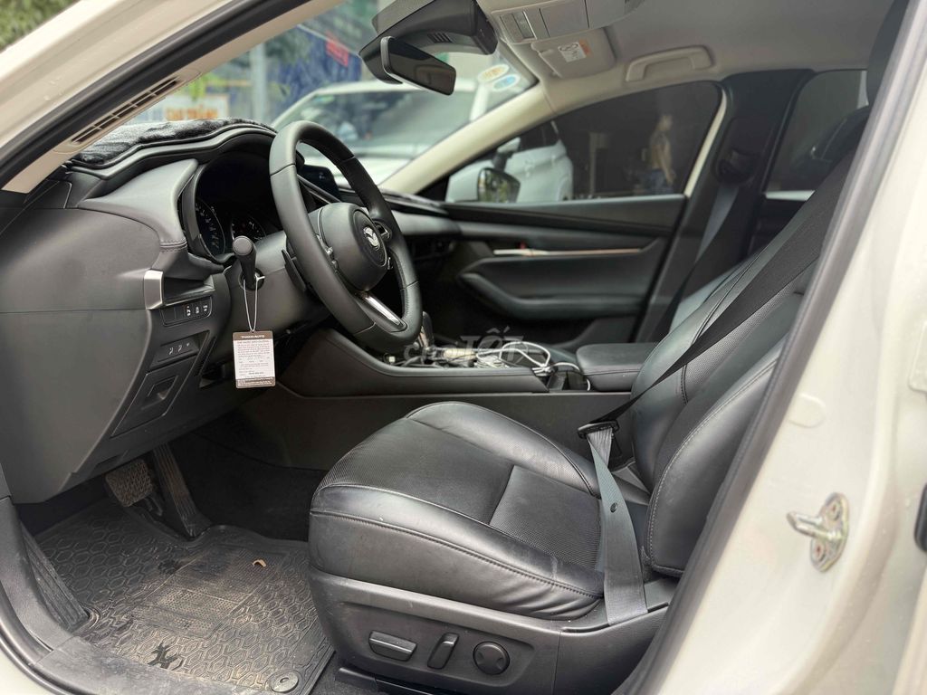 Mazda 3 2024 1.5L Luxury - 33000 km. Mua bán Ô tô tại Quận Ninh Kiều Cần Thơ được đăng bởi Miền Tây Used Car hình 9