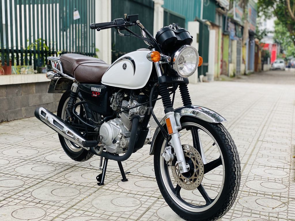 YAMAHA YB 125 MÀU TRẮNG NHẬP KHẨU NGUYÊN CHIẾC. Mua bán Xe máy tại Quận Nam Từ Liêm Hà Nội được đăng bởi LÊ THANH hình 3