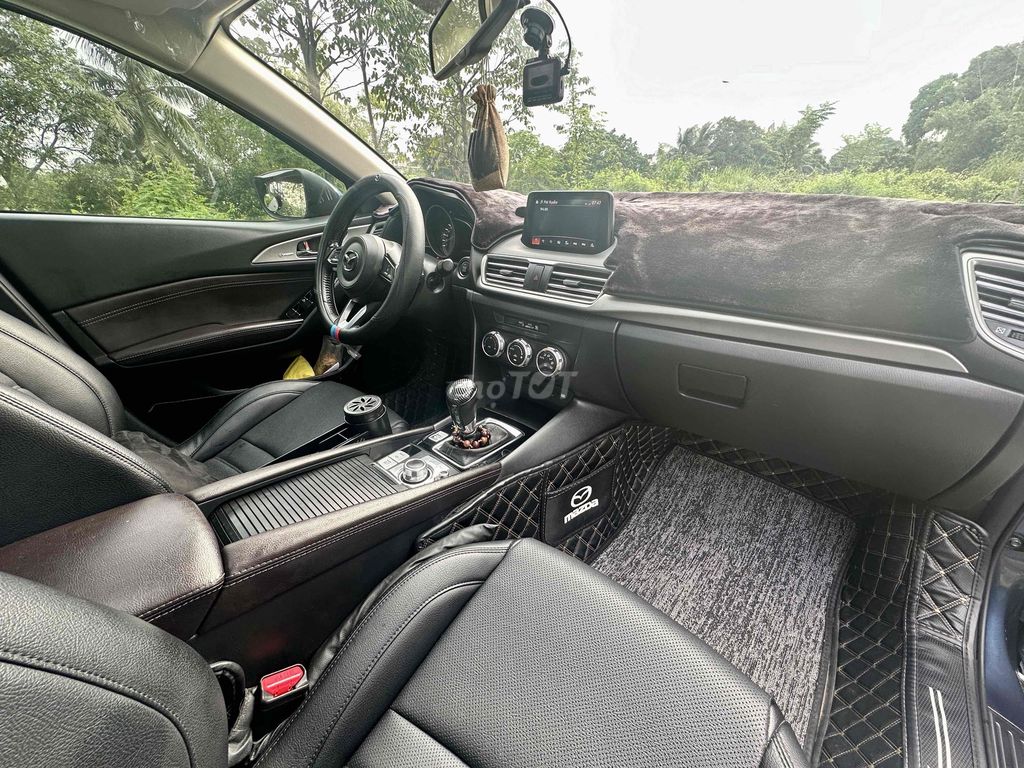 Mazda 3 2018 1.5 AT Sedan - 90000 km. Mua bán Ô tô tại Thành phố Thanh Hóa Thanh Hóa được đăng bởi Tuan Pham hình 3