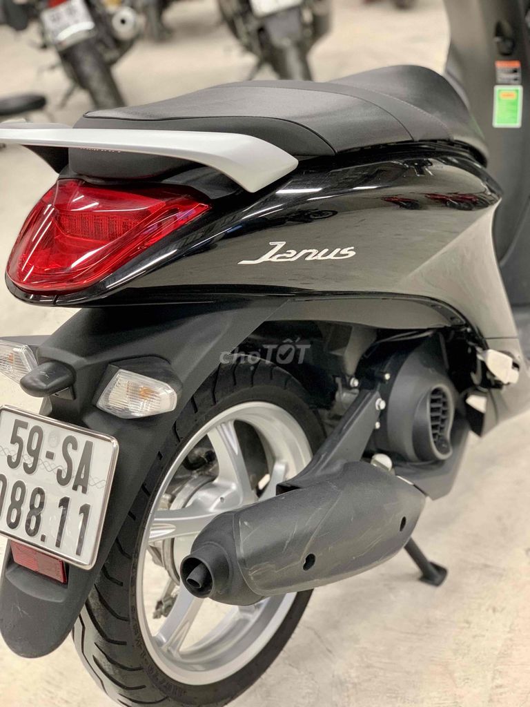 Yamaha Janus 2023 chính chủ form mới full đen đẹp. Mua bán Xe máy tại Thành phố Thủ Đức Tp Hồ Chí Minh được đăng bởi iMotorbike Khương Phan hình 11