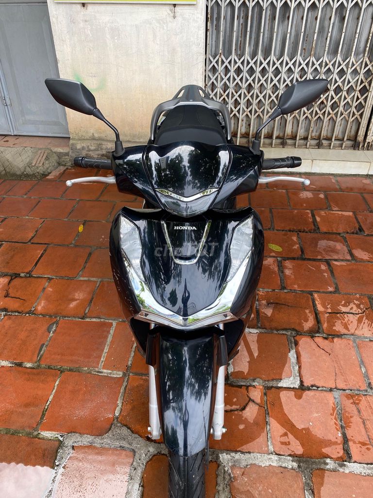 Bán SH125i CBS 2022 màu đen - người dùng. Mua bán Xe máy tại Huyện Sóc Sơn Hà Nội được đăng bởi Vũ Văn Trường hình 10