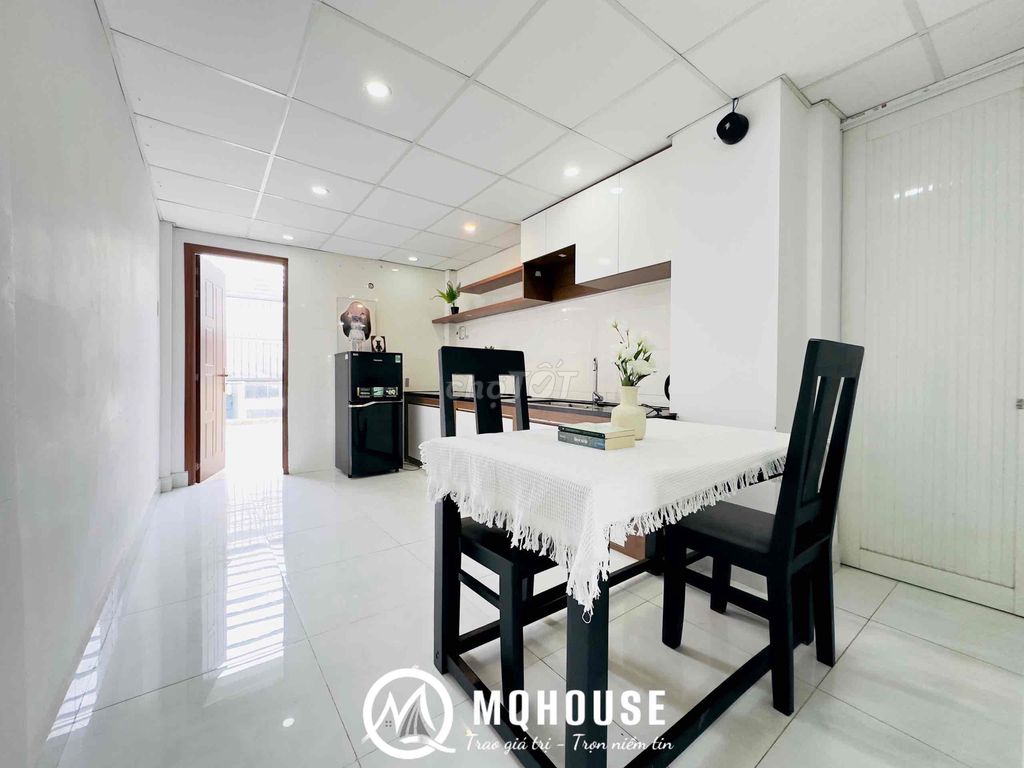 🔥 Penhouse 2 Phòng Ngủ 80m2 bancol sân vườn _ Gần Ngã 6 Cộng Hoà