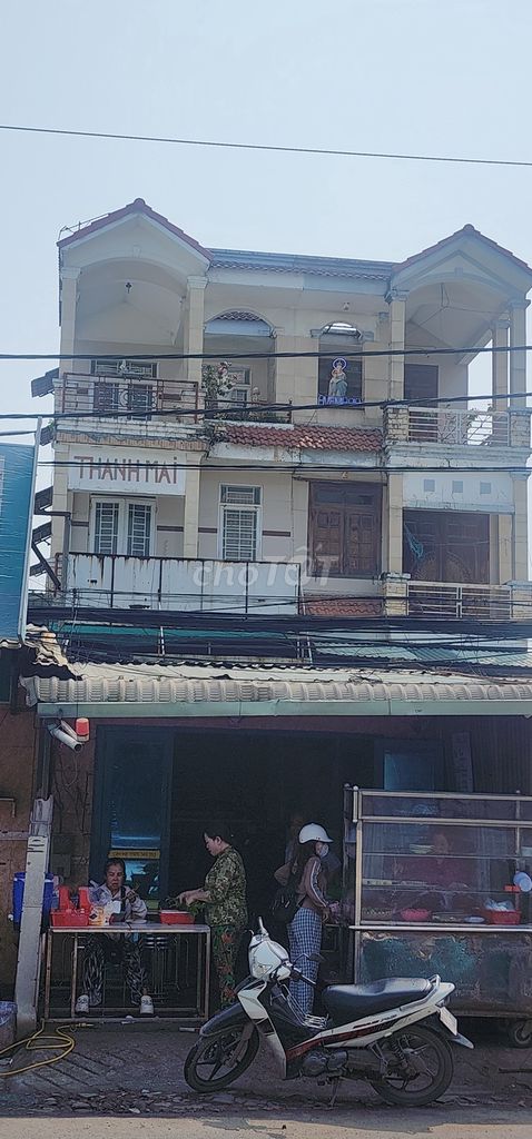 Продам дом с фасадом Нгуена