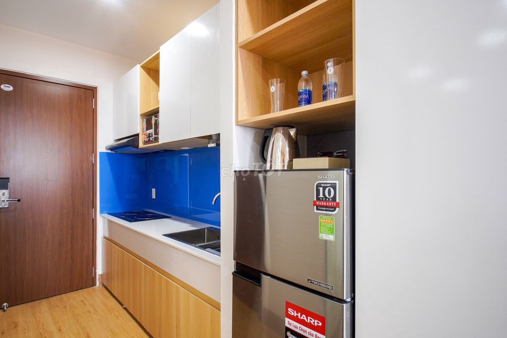 Quiet 1-bedroom apartment with balcony on Võ Nguyên Giáp — photo 3