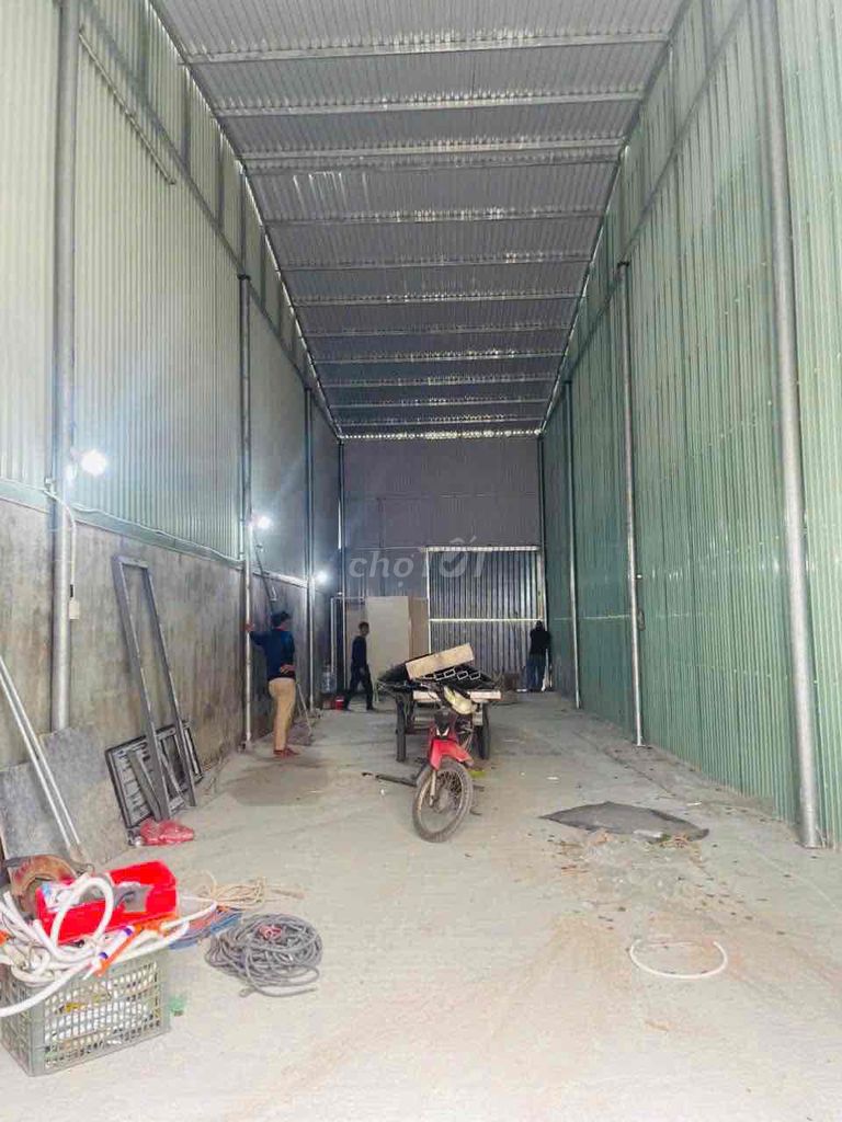 Cho Thuê Kho mặt tiền Đường 10m5- Nguyễn Nhược Pháp