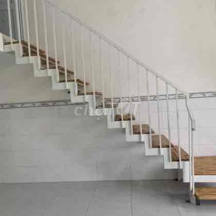 phong trọ rộng rãi 30m2 đường Nguyen xuan Huu