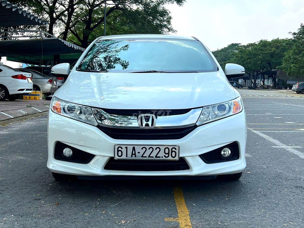 Honda City 2015 1.5 CVT - Màu trắng 1 chủ từ đầu