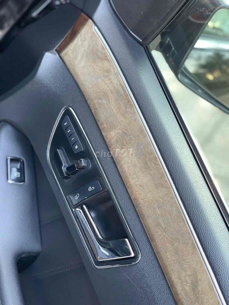 Mercedes E300 sx 2009 màu đen đẹp hiếm có. Mua bán Ô tô tại Quận Cầu Giấy Hà Nội được đăng bởi Cao Quý hình 17