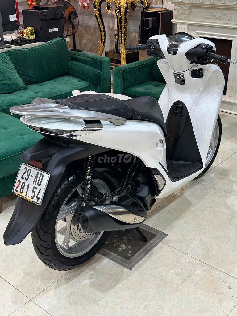 Мотосалон XE MÁY 68 - Honda SH 125 Abs 2020 Белый