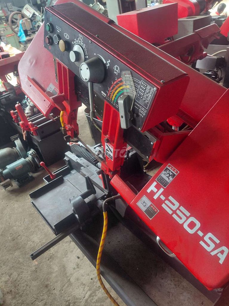 Máy cưa vòng Amada H250SA Đỏ. Mua bán Đồ chuyên dụng, Giống nuôi trồng tại Quận Bình Tân Tp Hồ Chí Minh được đăng bởi lê bình hình 1