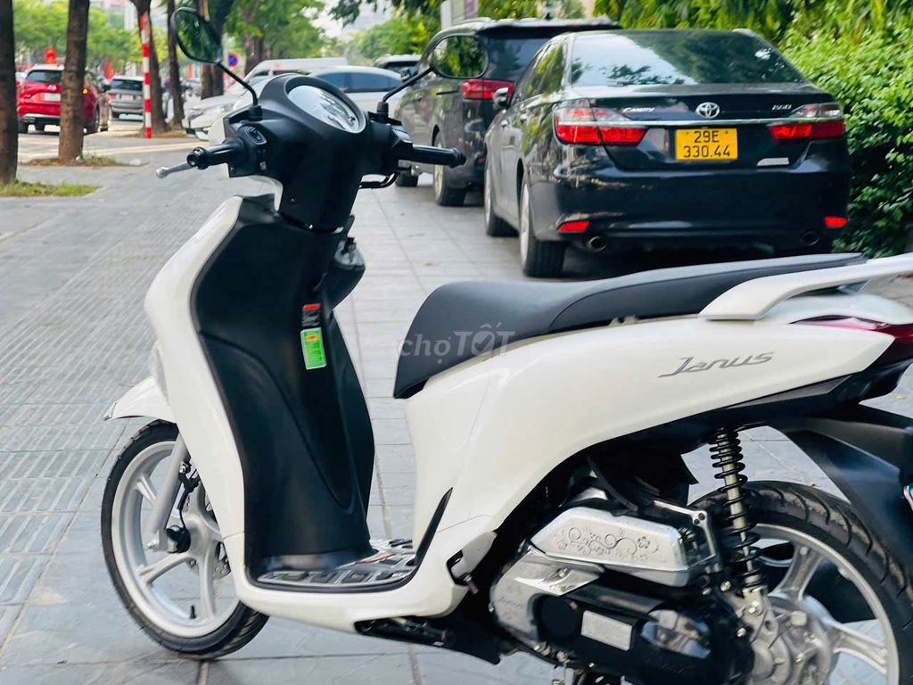 YAMAHA JANUS 2025 XE MỚI 99.9% XE 1 CHỦ ĐI. Mua bán Xe máy tại Quận Nam Từ Liêm Hà Nội được đăng bởi TÙNG LÂM hình 6