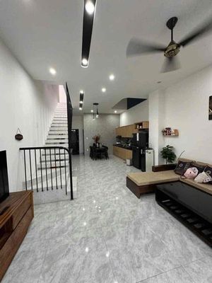 Аренда · 3 комн. · 100 м² · Quận Cẩm Lệ, ул. Đường Diên Hồng