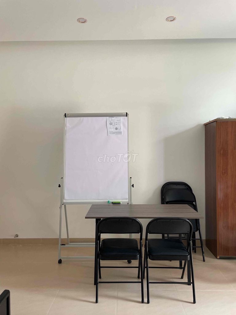 Bảng từ trắng di động 1200x900mm. Mua bán Đồ dùng văn phòng tại Quận Sơn Trà Đà Nẵng được đăng bởi Nhu Ho hình 1