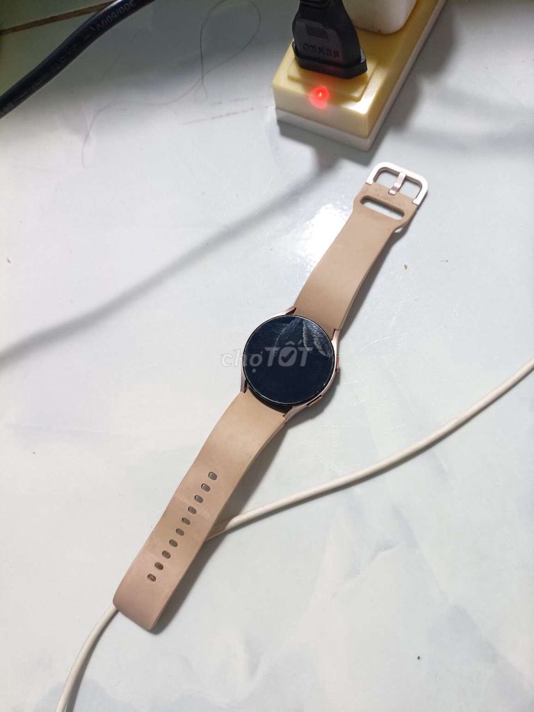 Đồng hồ thông minh Hồng. Mua bán Thiết bị đeo thông minh tại Quận Cái Răng Cần Thơ được đăng bởi cu bo hình 1