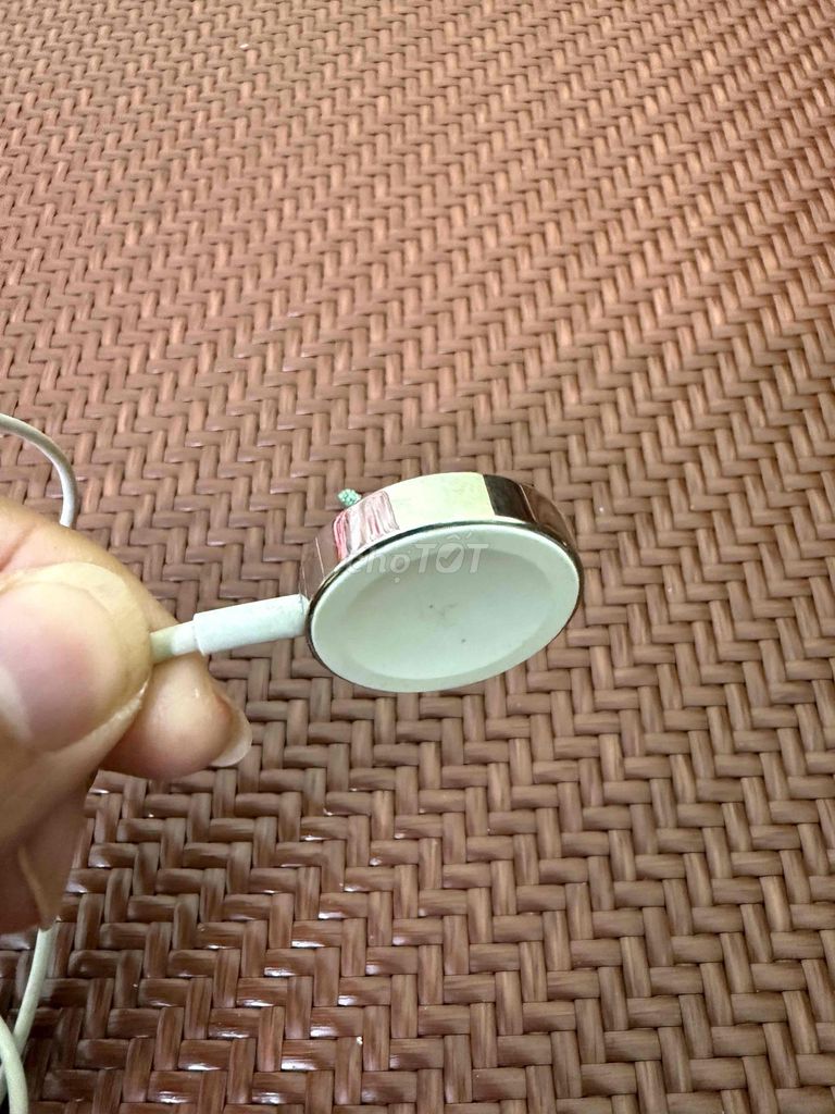 Sạc Apple Watch Trắng. Mua bán Phụ kiện (Màn hình, Chuột...) tại Thành phố Bắc Ninh Bắc Ninh được đăng bởi The Truong hình 1