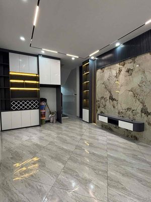 Cực Gấp . Bán nhanh nhà Giải Phóng 38M * 5 tầng mới đẹp tặng full ntha. Mua bán nhà ở tại Quận Hoàng Mai Hà Nội được đăng bởi Bảo Hoa