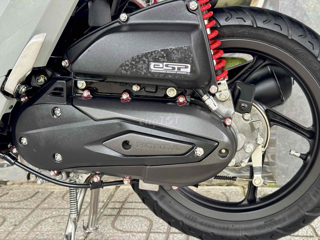 Vision Bản Thể Thao Màu Hott bs 65H1 Chính Chủ. Mua bán Xe máy tại Quận Ô Môn Cần Thơ được đăng bởi Tiến Tạp Hoá  hình 7