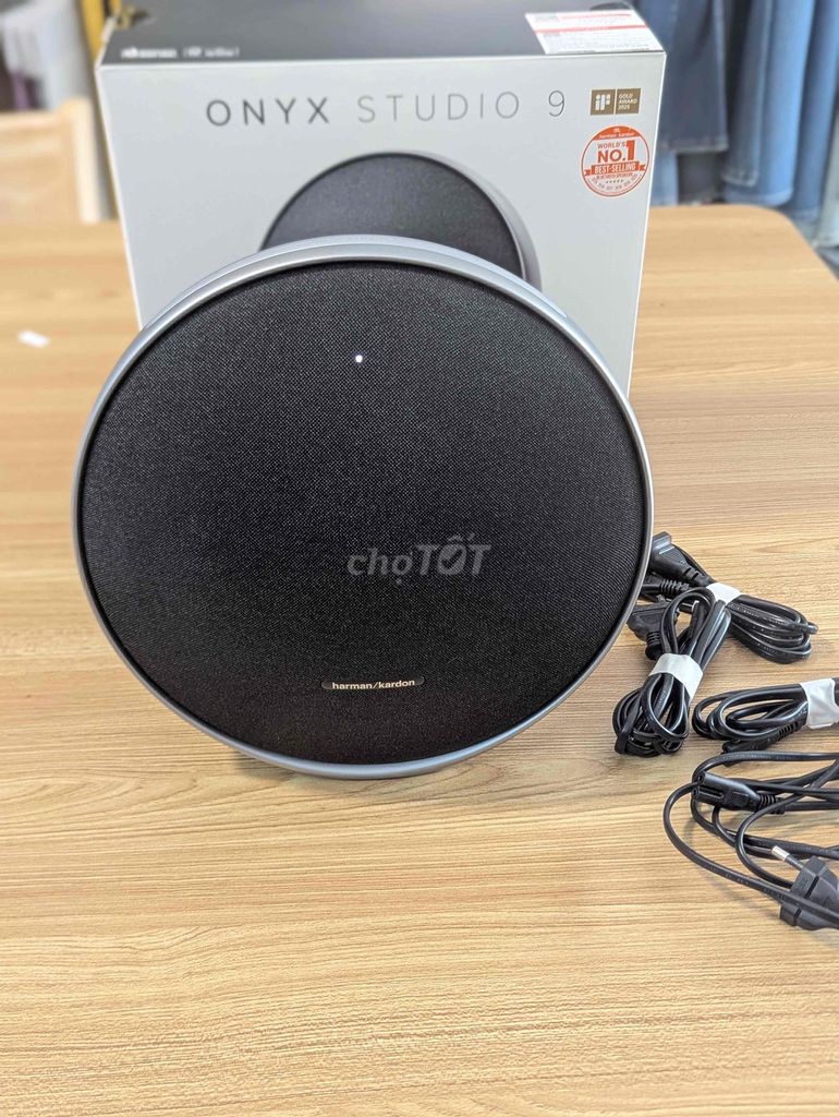 Loa Bluetooth Harman Kardon Onyx Studio 9. Mua bán Tivi, Âm thanh tại Quận Tân Phú Tp Hồ Chí Minh được đăng bởi HTK hình 1