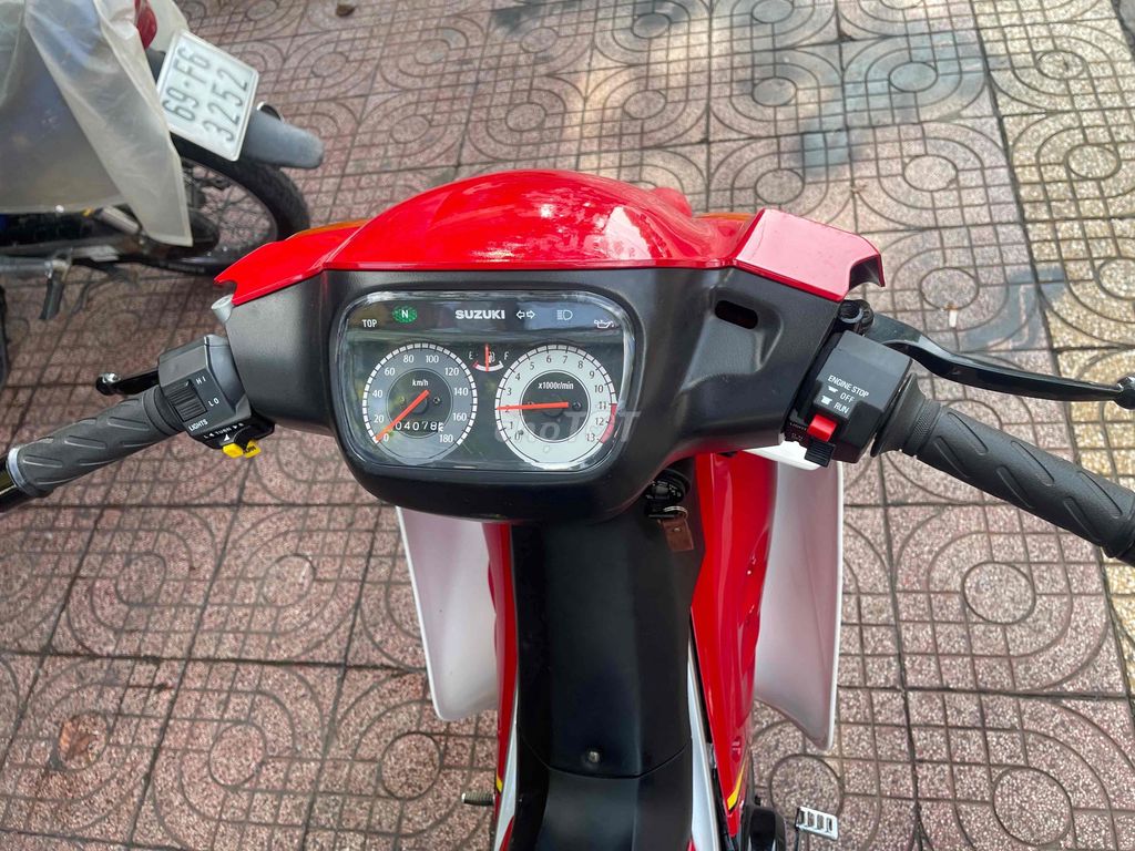 Suzuki Satria Đỏ Trắng. Mua bán Xe máy tại Thành phố Vĩnh Long Vĩnh Long được đăng bởi Đạt  hình 7