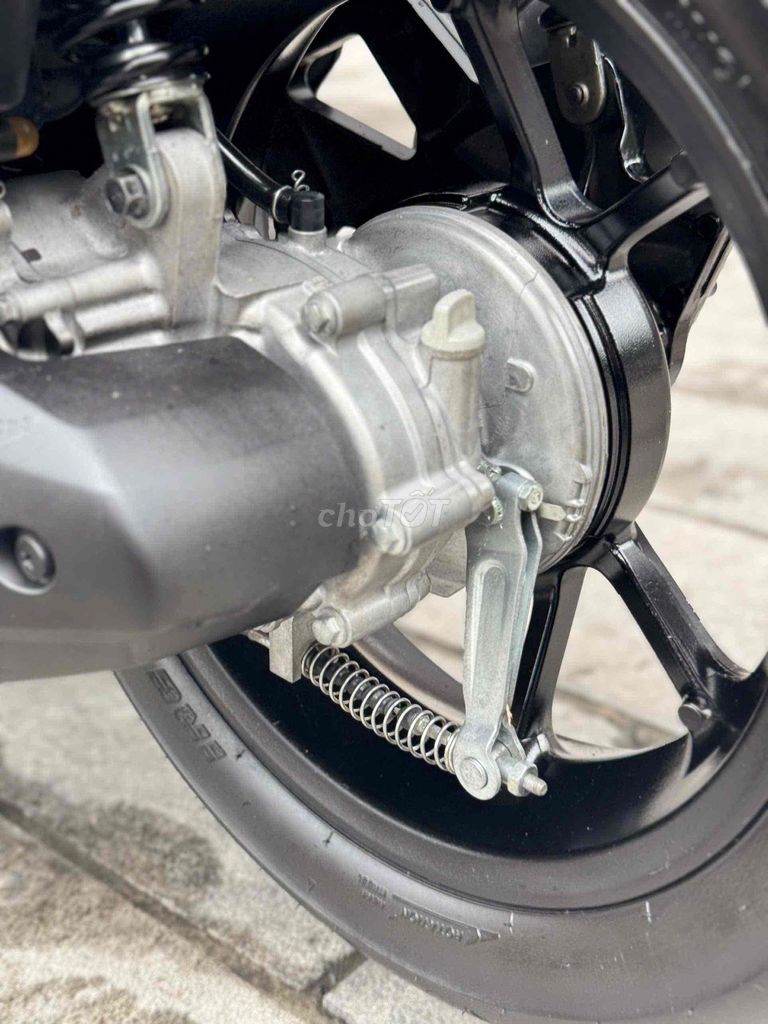 NVX 155 sơn máy zin 100% trắng 1 chủ 2018 chất. Mua bán Xe máy tại Quận Cầu Giấy Hà Nội được đăng bởi nguyễn bích thuỷ hình 12