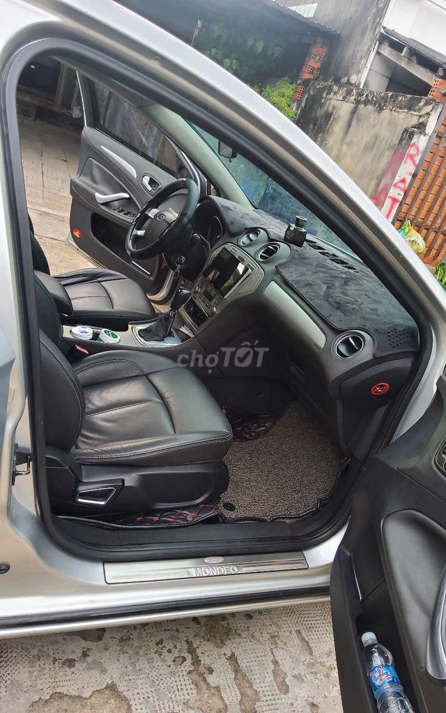 FoModeo,,phiên bản 2,3,,cưc đep sx 2010 AT. Mua bán Ô tô tại Huyện Bàu Bàng Bình Dương được đăng bởi Hau hình 14