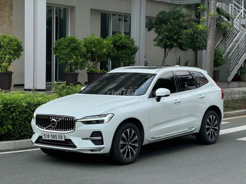 Volvo XC60 bản ULTIMATE - Tiết kiệm hẳn gần 500tr.