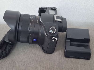 Sony RX10 - 25-200 f2.8. Mua bán Máy ảnh, Máy quay tại Huyện Mê Linh Hà Nội được đăng bởi quang chín