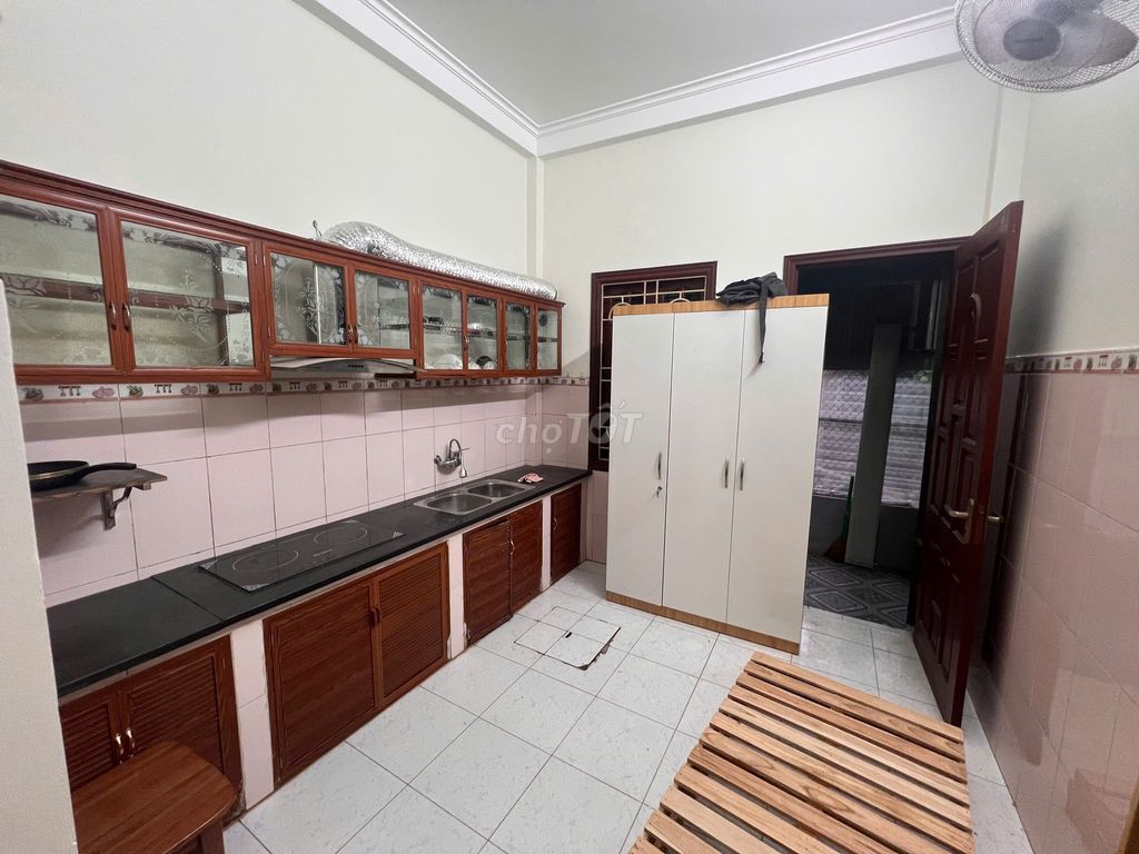 Сдается комната от собственника — около 16м² с окном