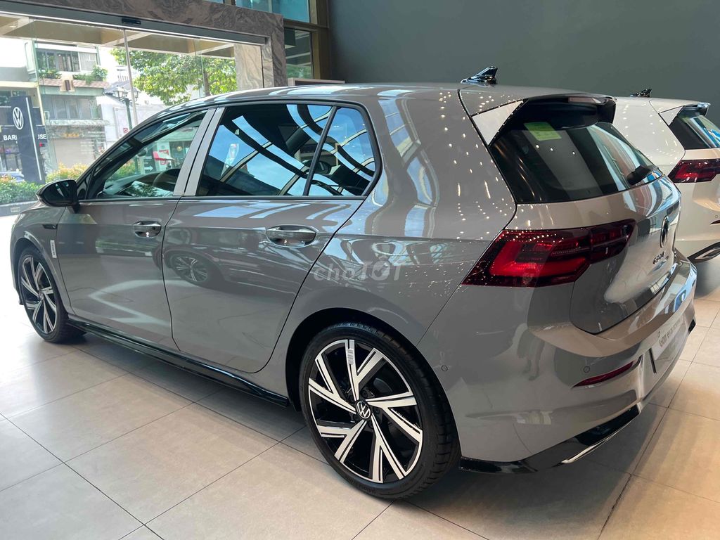 Volkswagen Golf 2025 ✅ GOlF  R- Line. Mua bán Ô tô tại Quận 5 Tp Hồ Chí Minh được đăng bởi VOLKSWAGEN GOLDEN  hình 4