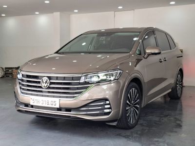 Volkswagen Viloran Luxury sx 2024 - 29000 km. Mua bán Ô tô tại Quận Tân Phú Tp Hồ Chí Minh được đăng bởi Phước Nguyễn
