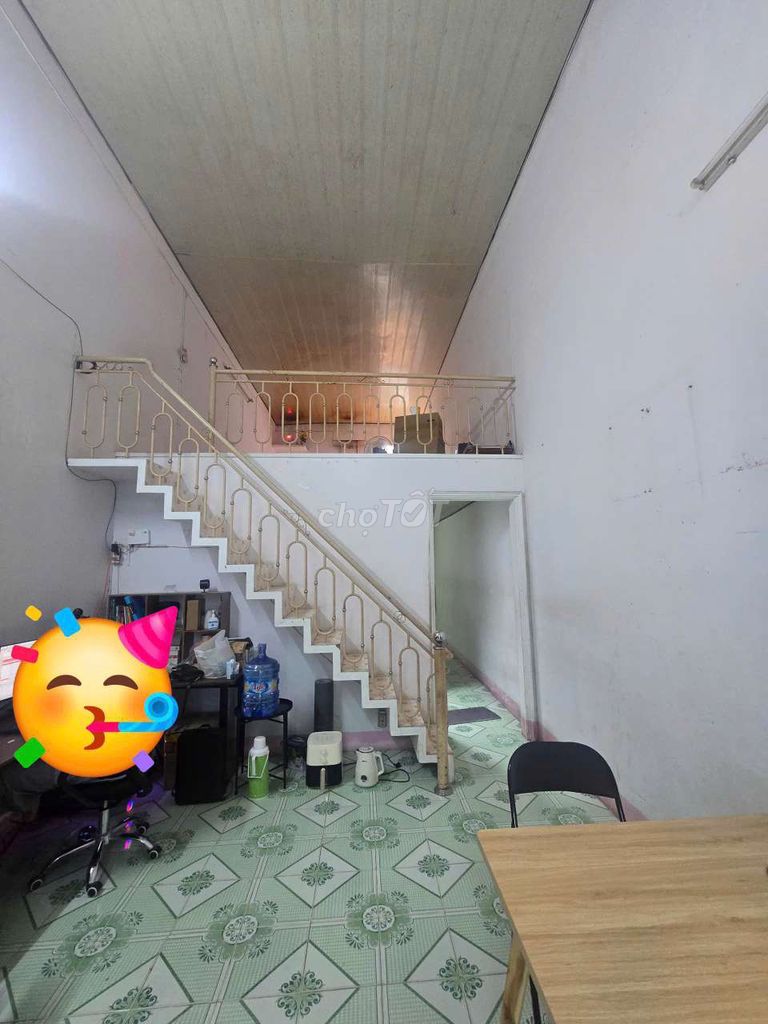 Bán nhà hẻm rộng, cạn khu gara quyền, quy nhơn Bán nhà hẻm rộng, cạn khu gara quyền, quy nhơn