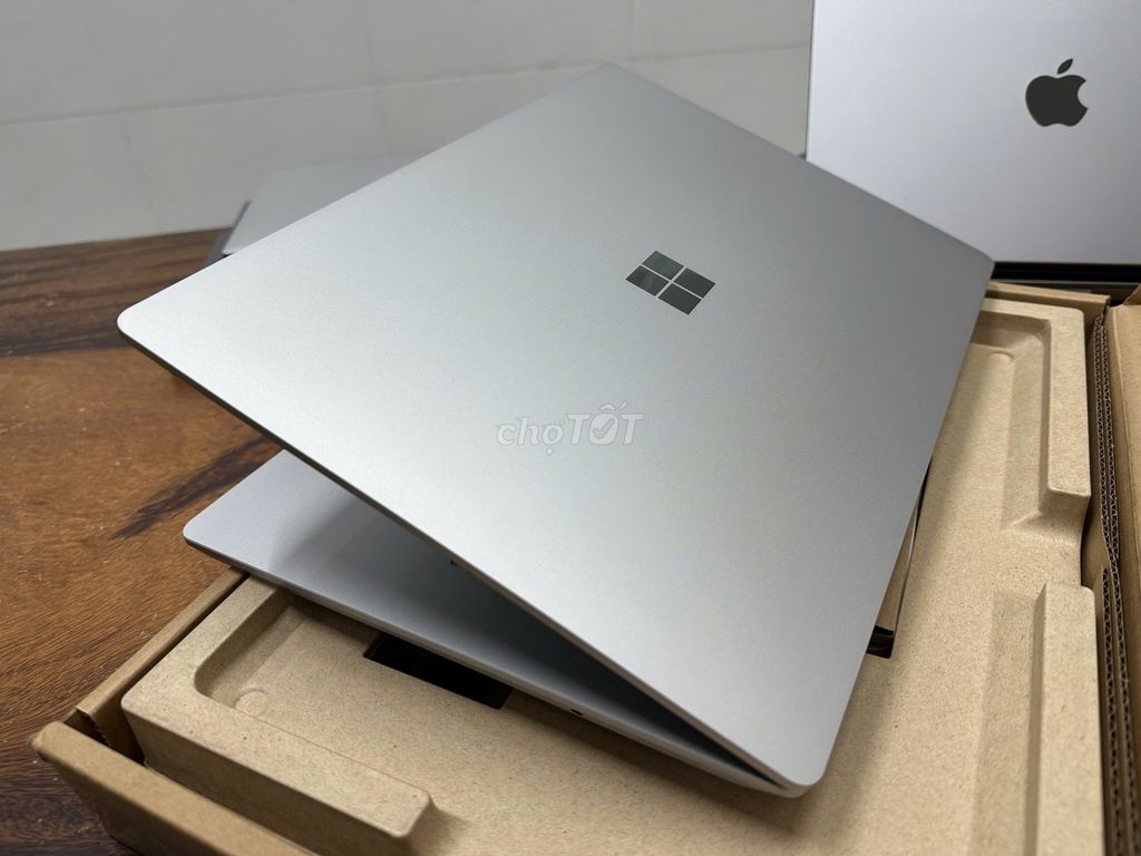 Microsoft Surface Laptop 6, ultra 7 165H, 15in 2K