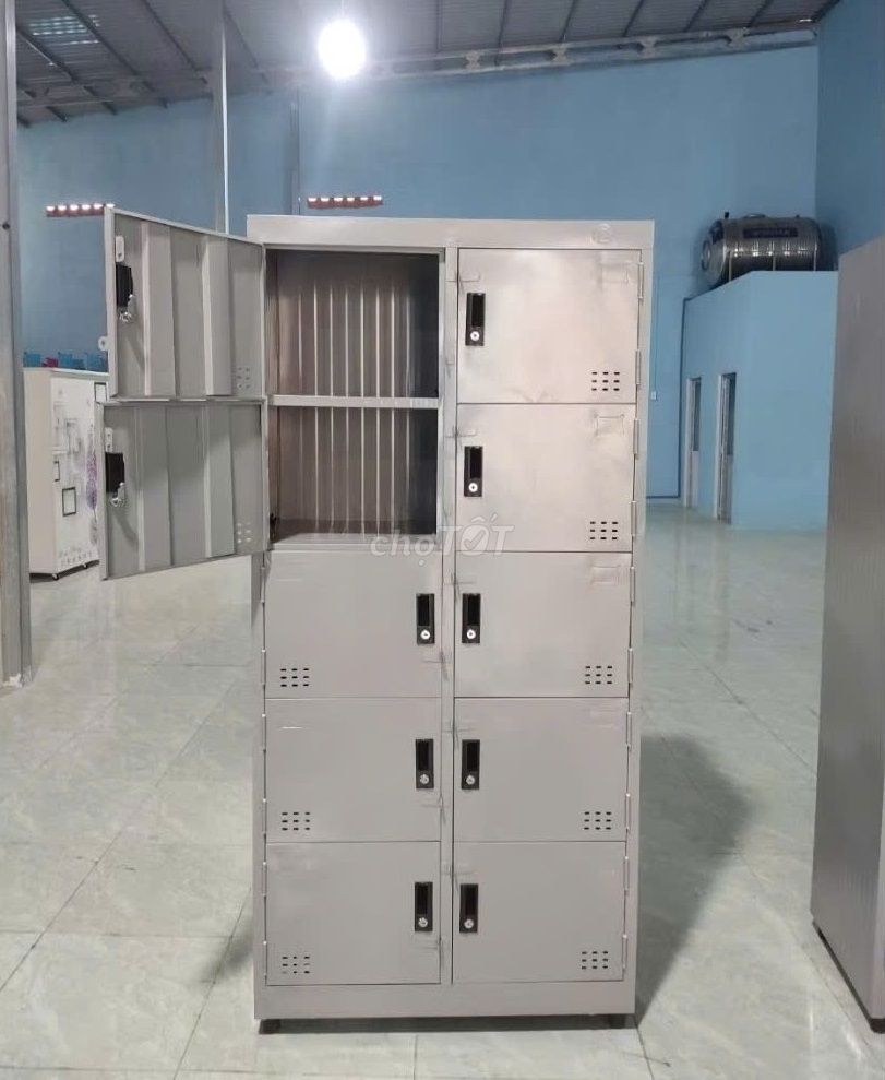 Tủ hồ sơ SẮTt locker 10 cửa có khóa AAn toàn.