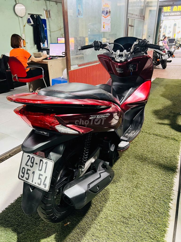 XE MÁY PHÚ THỊNH -HONDA PCX ĐỎ - HỖ TRỢ TRẢ GÓP. Mua bán Xe máy tại Quận Nam Từ Liêm Hà Nội được đăng bởi TRẦN VĂN PHÚ hình 4
