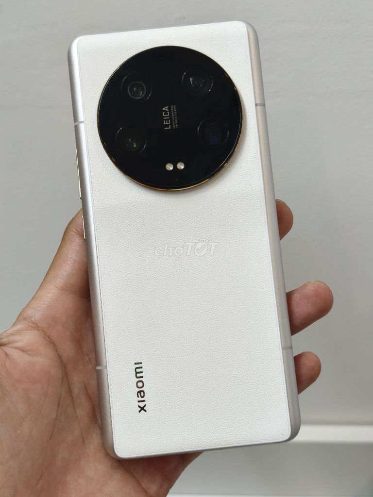 Xiaomi 13 Ultra 256GB Trắng. Mua bán Điện thoại tại Thành phố Thủ Đức Tp Hồ Chí Minh được đăng bởi Hải Nam Store hình 1