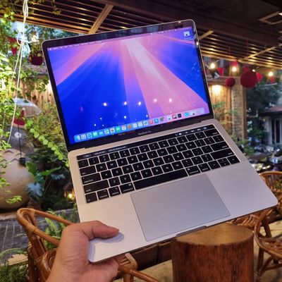 Macbook Pro 13 inch 2019 4 Port Thunderbolt.. Mua bán Laptop tại Quận Tân Phú Tp Hồ Chí Minh được đăng bởi Thiên An