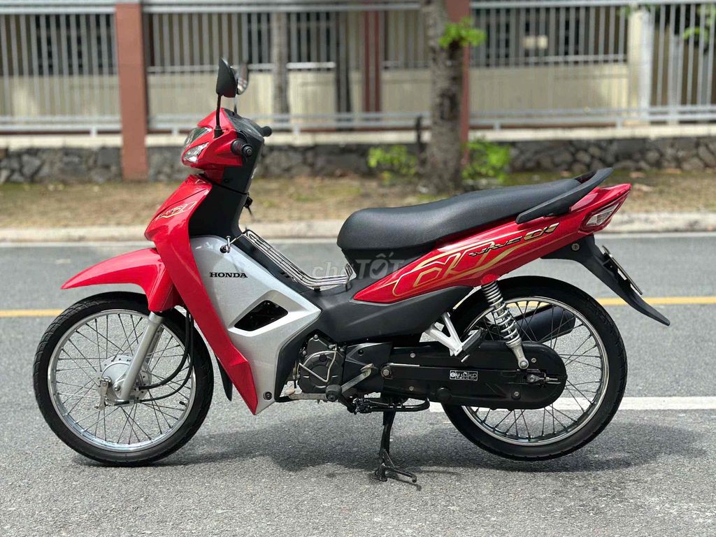 XE HONDA WAVE @110 - ĐỜI 2022 LƯỚT 8000km - GIÁ 15. Mua bán Xe máy tại Thị xã Tân Uyên Bình Dương được đăng bởi Hồ Hoàng Cảnh   hình 4
