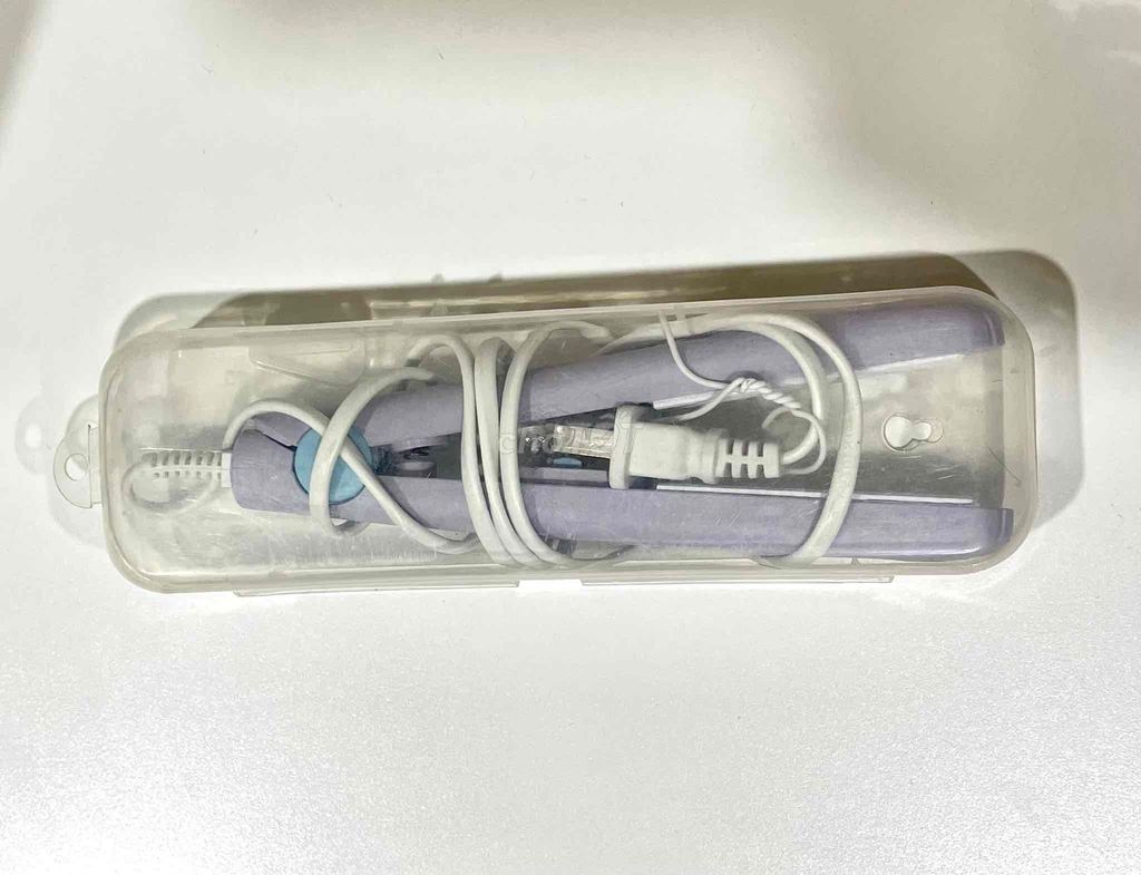 Máy uốn/duỗi tóc tiện lợi. Mua bán Phụ kiện thời trang khác tại Quận Gò Vấp Tp Hồ Chí Minh được đăng bởi Layla hình 1